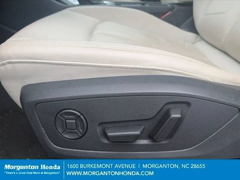 Used 2025 Audi Q3 2.0T Premium AWD/4WD image 15