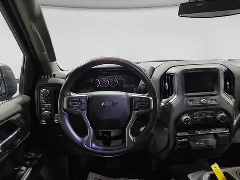 Used 2022 Chevrolet Silverado 1500 Custom Trail Boss w/ Safety Confidence Package AWD/4WD image 10