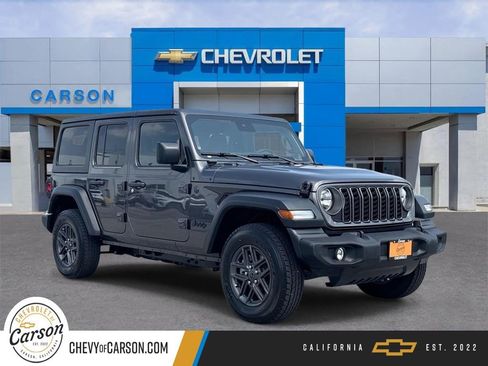 Used 2025 Jeep Wrangler Unlimited Sport AWD/4WD image 1