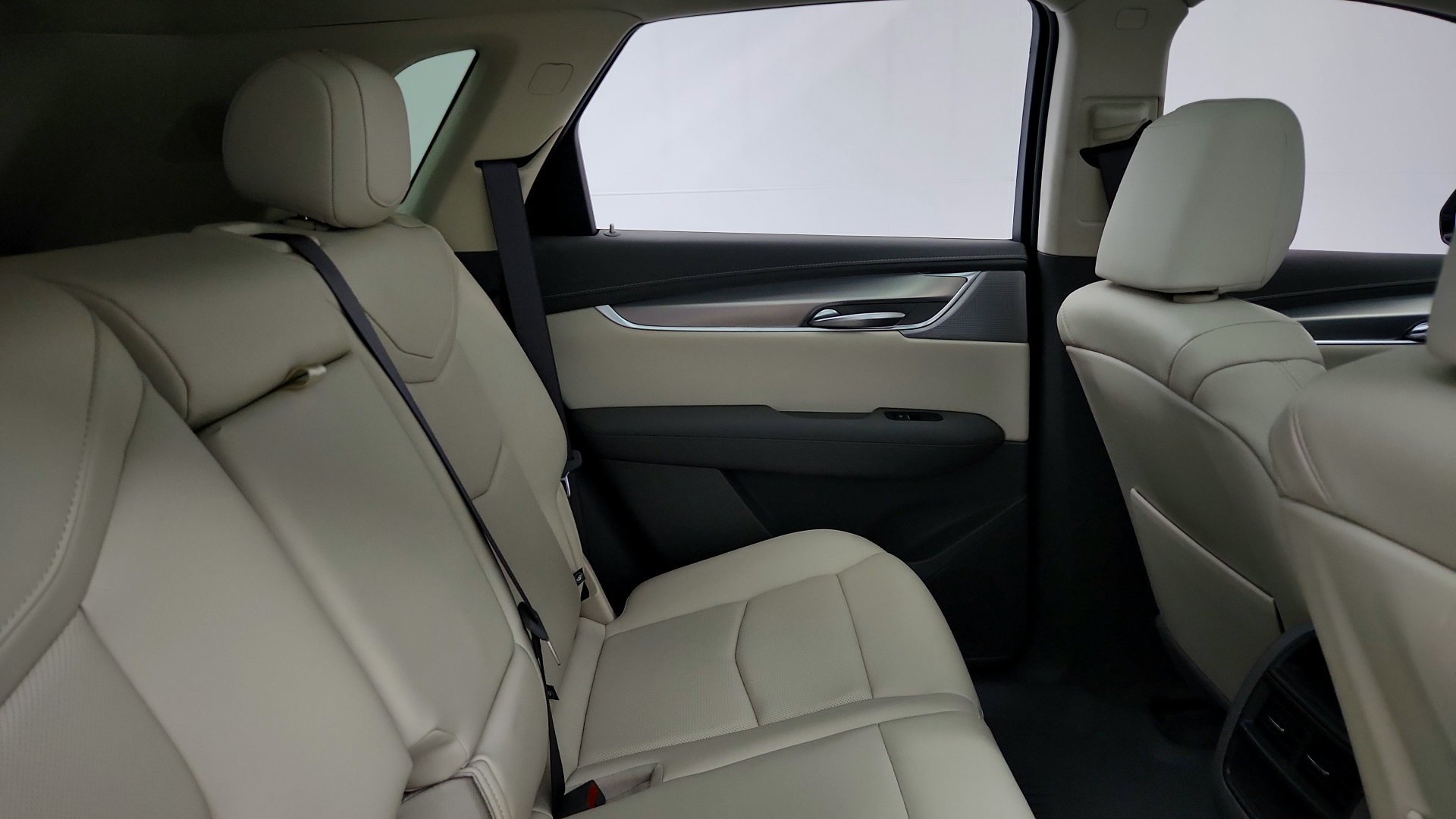 Used 2023 Cadillac XT5 Premium Luxury FWD image 28
