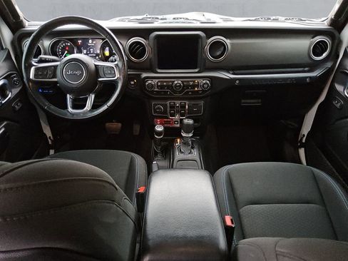 Certified 2021 Jeep Wrangler Unlimited Rubicon 4xe w/ Cold Weather Group image 10