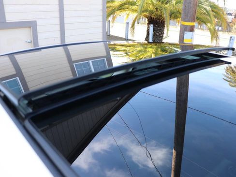 Used 2016 MINI Cooper 2-Door Hardtop image 25