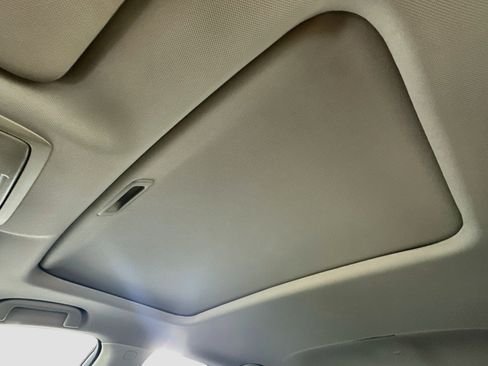 Used 2018 Honda Accord Touring image 26