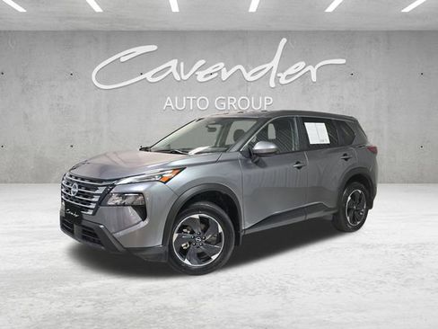 Used 2024 Nissan Rogue SV image 1