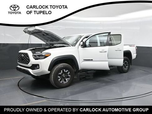 Used 2023 Toyota Tacoma TRD Off-Road AWD/4WD image 49