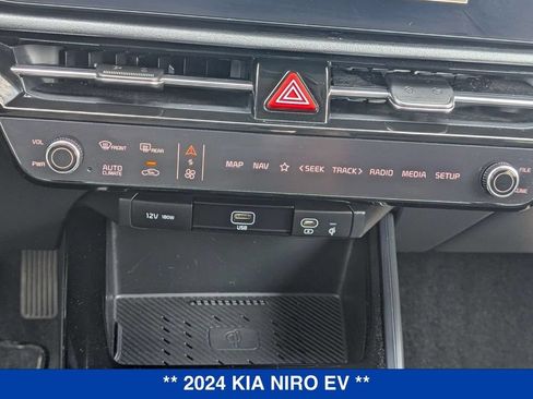 Used 2024 Kia Niro Wind w/ Wind Preserve Package FWD image 25