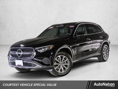 Certified 2025 Mercedes-Benz GLC 300 image 1