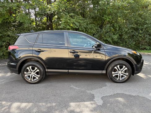 Used 2018 Toyota RAV4 LE w/ All Weather Liner Package AWD/4WD image 4