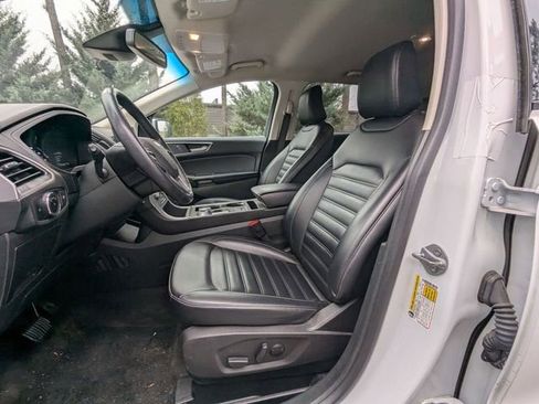 Used 2023 Ford Edge SEL image 9