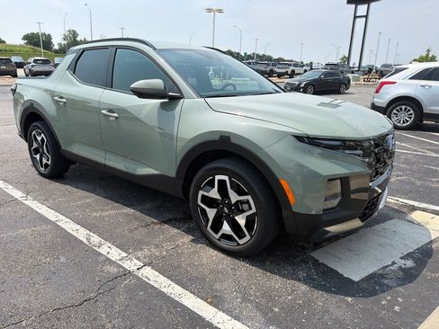 Used 2024 Hyundai Santa Cruz Limited AWD/4WD image 3
