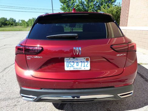 Used 2024 Buick Envision Preferred AWD/4WD image 7