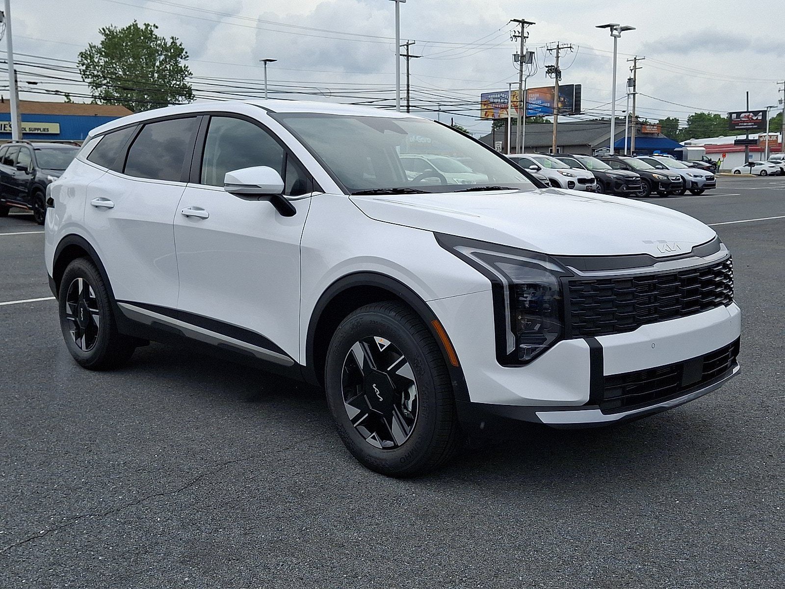 New 2026 Kia Sportage LX w/ LX Convenience Package AWD/4WD image 2