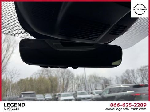 Used 2023 Nissan Rogue SL w/ SL Premium Package image 32