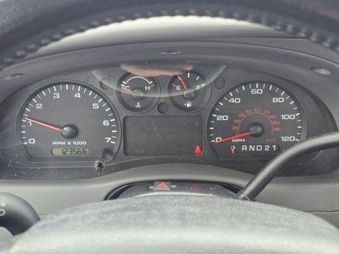 Used 2011 Ford Ranger XLT image 30