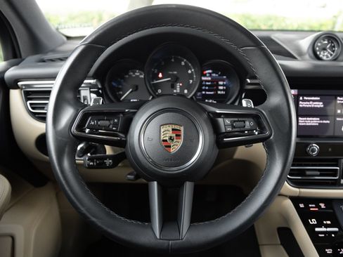 Certified 2023 Porsche Macan AWD/4WD image 13