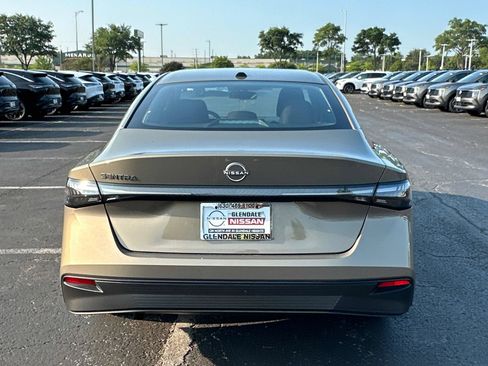 New 2026 Nissan Sentra SV w/ SV Convenience Package FWD image 5