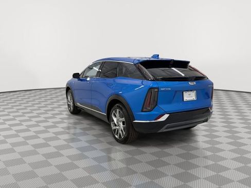 New 2026 Cadillac Optiq Luxury 2 w/ LPO, Floor Liner Package image 7