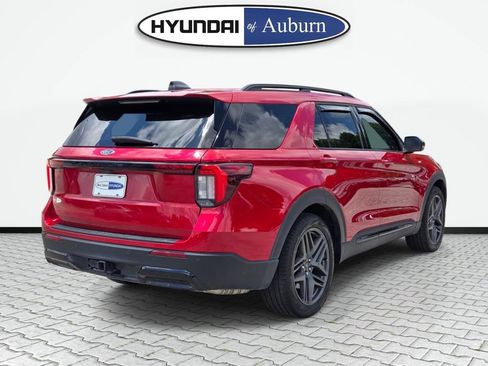 Used 2025 Ford Explorer ST-Line w/ Premium Package RWD image 4