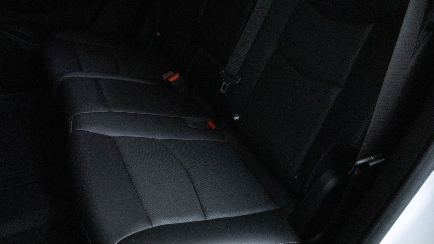 Used 2025 Cadillac XT5 Premium Luxury w/ LPO, Floor Liner Package AWD/4WD image 27