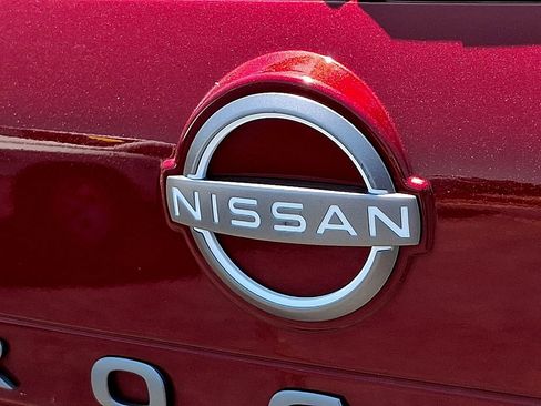 Used 2025 Nissan Rogue SV AWD/4WD image 30