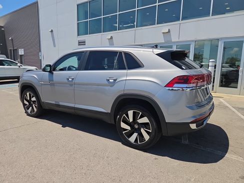 Certified 2026 Volkswagen Atlas Cross Sport SE AWD/4WD image 14