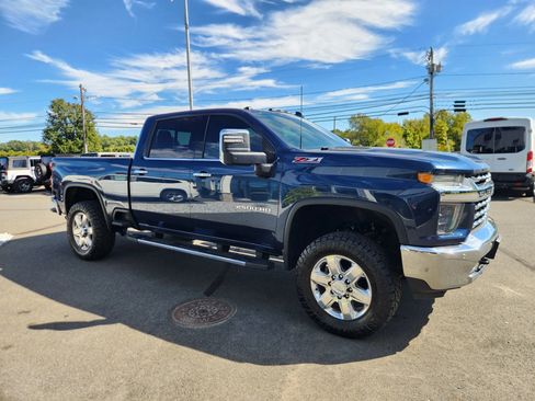 Used 2020 Chevrolet Silverado 2500 LTZ w/ LTZ Plus Package image 19