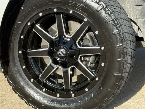 Certified 2023 Ford Expedition Max Platinum image 9