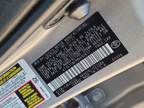 Used 2021 Toyota Camry SE FWD image 30