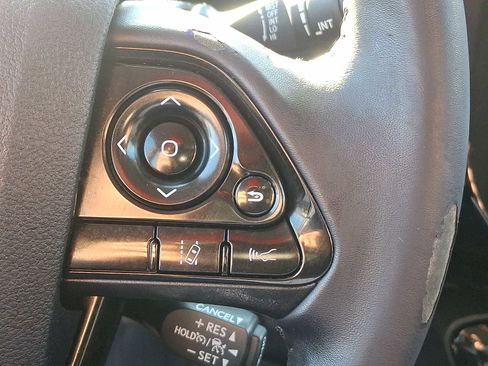 Used 2020 Toyota Prius Prime LE image 20