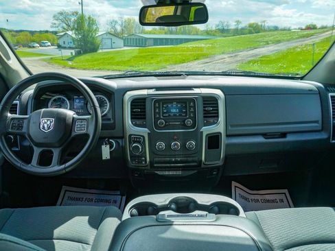 Used 2014 RAM 1500 Classic SLT AWD/4WD image 10