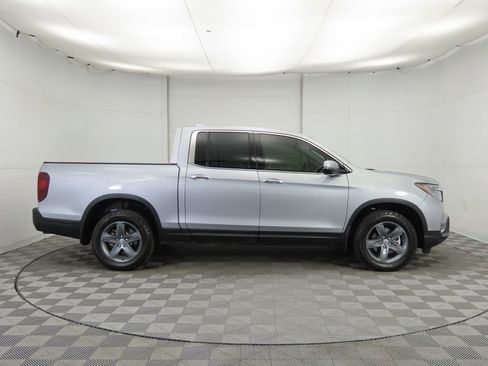 Used 2023 Honda Ridgeline RTL-E image 4