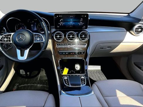 Used 2021 Mercedes-Benz GLC 300 image 16