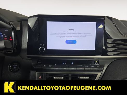 Used 2025 Toyota Camry LE FWD image 14