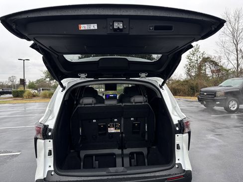 New 2025 Toyota Sienna XLE w/ XLE Plus Package image 44