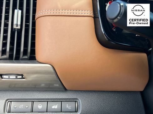 Certified 2023 Nissan Pathfinder Platinum FWD image 30