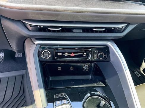 Used 2025 Audi Q5 Premium w/ Convenience Package AWD/4WD image 26