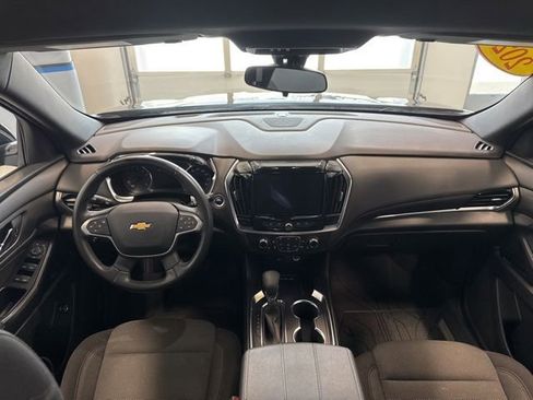 Used 2023 Chevrolet Traverse LT w/ LPO, Floor Liner Package AWD/4WD image 21