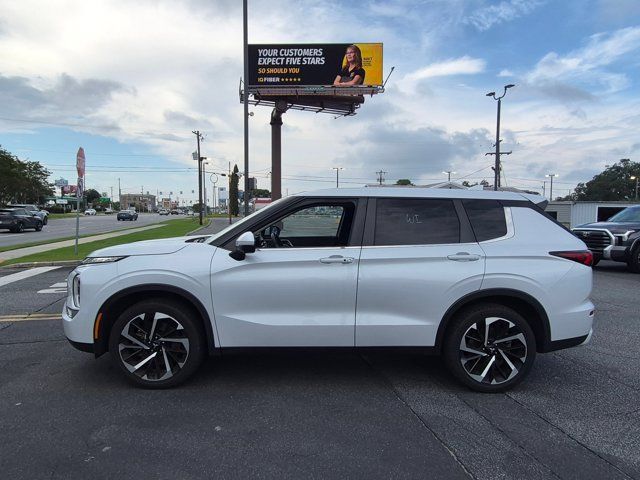 Used 2024 Mitsubishi Outlander SE AWD/4WD image 8