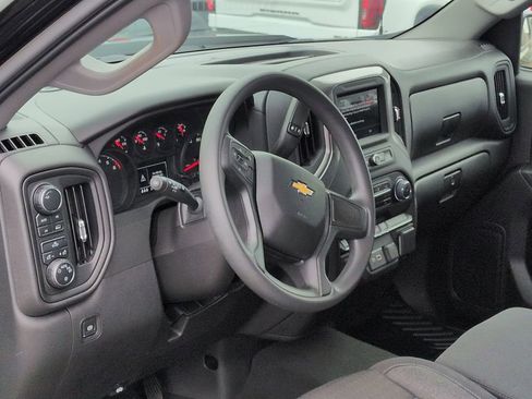 Certified 2024 Chevrolet Silverado 1500 Custom AWD/4WD image 10