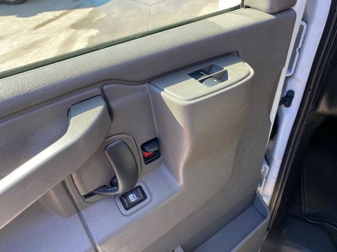 Used 2017 Chevrolet Express 2500 LS image 16