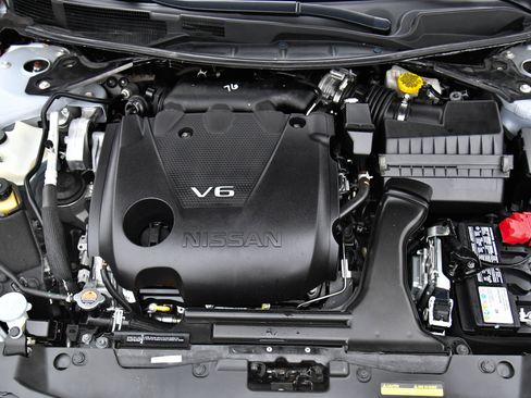 Used 2023 Nissan Maxima SV w/ Floor Mat Group image 43