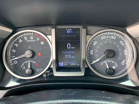 Used 2020 Toyota Tacoma SR5 image 25