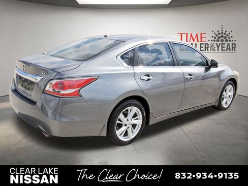 Used 2015 Nissan Altima 2.5 SV w/ Convenience Package image 7