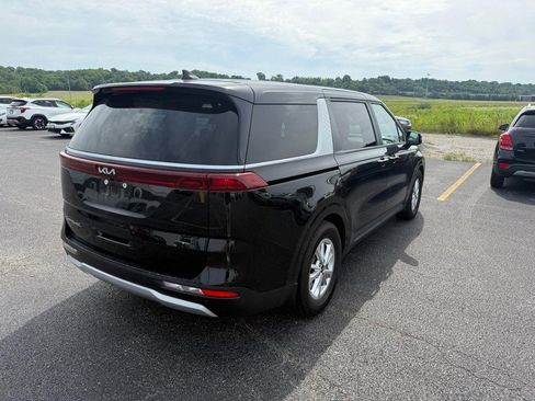 Used 2022 Kia Carnival LX FWD image 7
