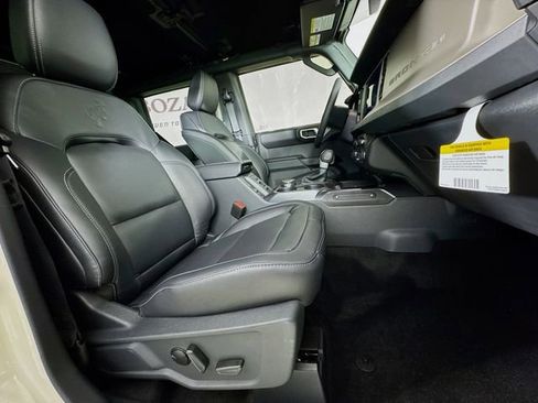 New 2026 Ford Bronco Outer Banks image 32