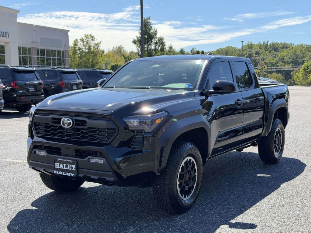 Certified 2026 Toyota Tacoma TRD Off-Road AWD/4WD image 24