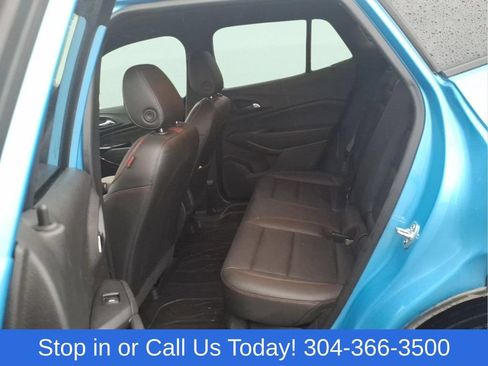 Used 2025 Chevrolet Trax RS FWD image 12