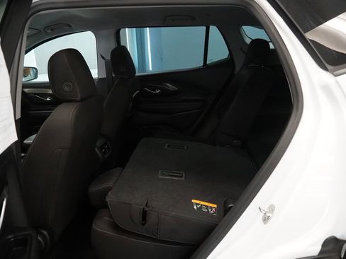 Used 2024 GMC Terrain SLE FWD image 22