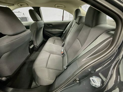 Used 2025 Toyota Corolla LE FWD image 25
