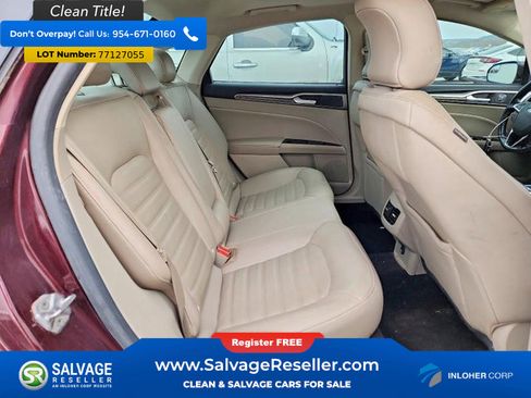 Used 2017 Ford Fusion SE w/ Fusion SE Technology Package image 13